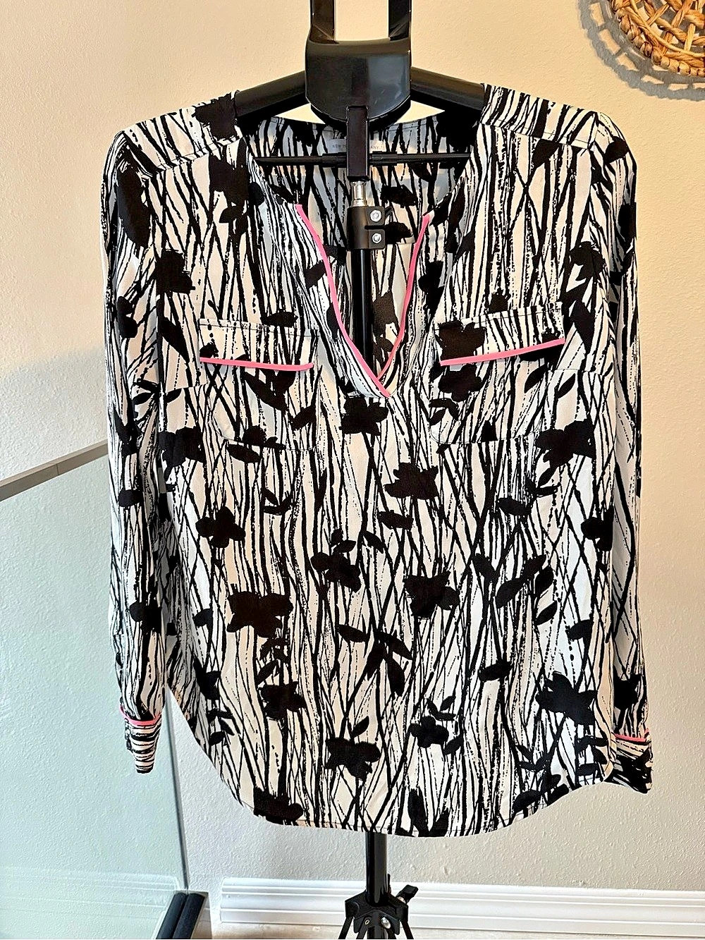 New York & Company blouse